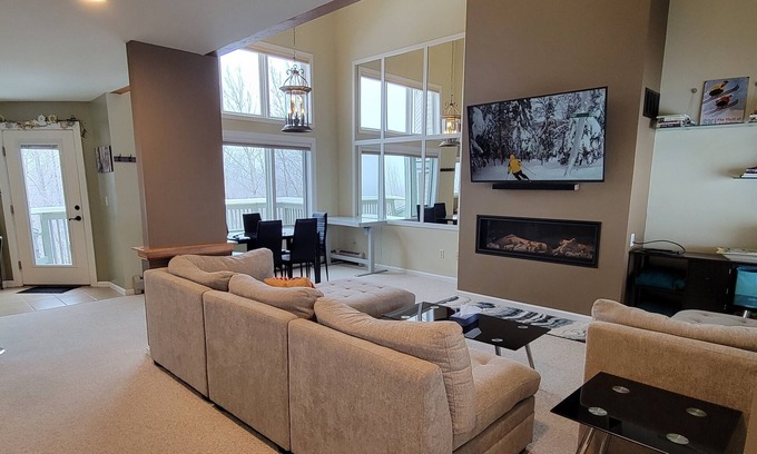 Bolton Valley House | Bolton Valley Resort ski in/out spacious 3 Bedroom Townhome
