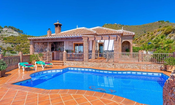 Nerja Villa | Bonifacio