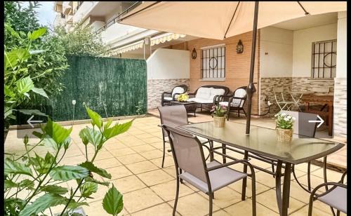 La Cala del Moral Apartment | Bonito apartamento con jardín, piscina y aparcamiento gratuito