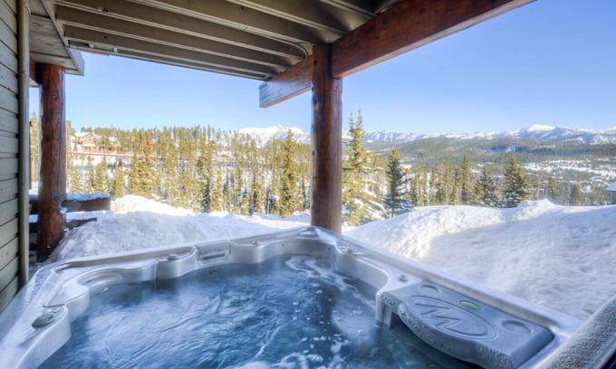 Saddle Ridge House | Book for Holiday Stays! Slopeside Townhome with Mountain Views! Private Hot Tub!