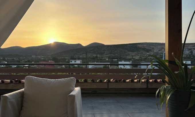 Kropia Apartment | Boomer's Attic Athens
