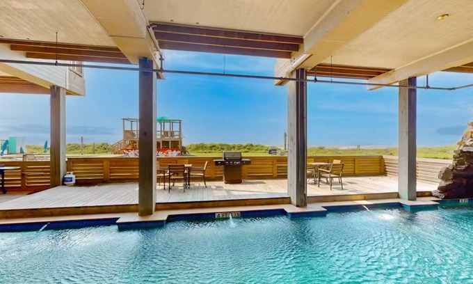 Port Bolivar Cabin | BORA BeachFront 308 Oceanfront 3-beds 2-bath Suite