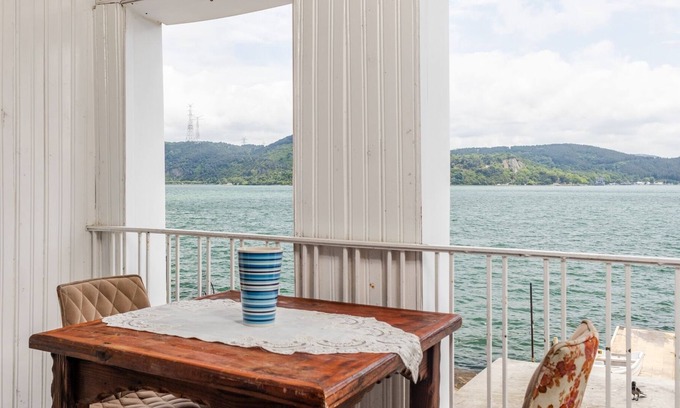 Sariyer Apartment | Bosphorus View Dreamy Mansion Right by Sea