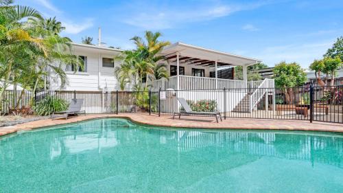 Edge Hill House | Botanica View Spacious Edge Hill Home with Pool and Views