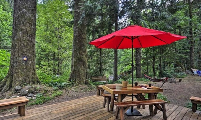 Brightwood House | Boulder Creek Chalet - a Creekside Family Retreat