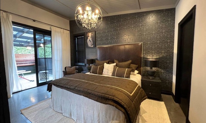 Cambridge Cottage | Boutique Accommodation in Beautiful Cambridge Countryside