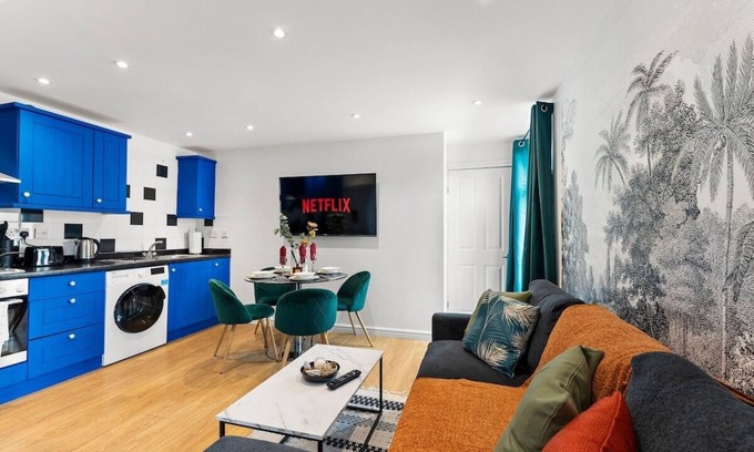 Southville Apartment | Boutique Bristol Abode - Games Room