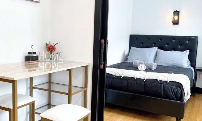 Englewood Apartment | Boutique studio Apartment on Grand av