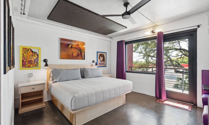 Folly Beach Hotel | Boutique Vera Hotel Room 302: King Room in the Heart of Folly Beach