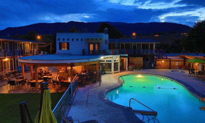 Okanagan-Similkameen Hotel | Bowmont Motel