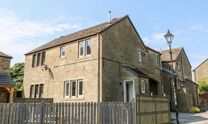 Cartworth House | Bowshaw