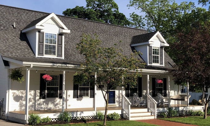 Boyne City House | Boyne City House, Family Friendly, free wi-fi, walk to Downtown and public beach