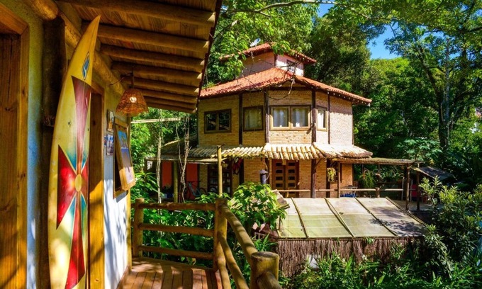 Praia de Santiago Apartment | Casa Caiçara Veio do Rio - Quarto Casal 03 Quarto em São Sebastião, Brasil