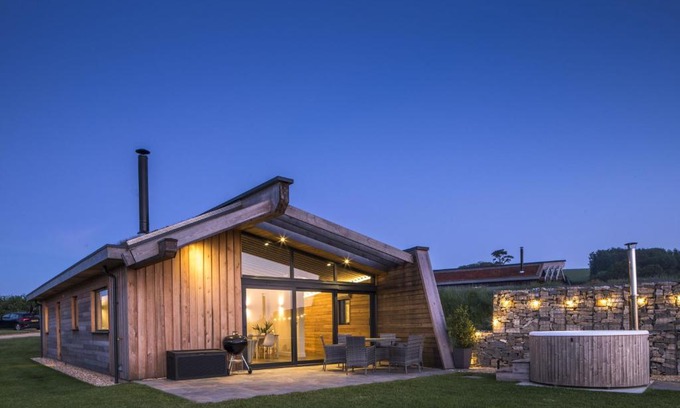 Melcombe Bingham House | Bracken