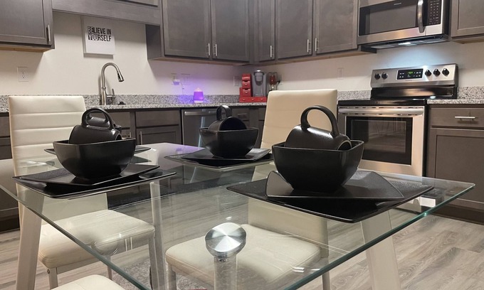 Oakdale House | Brand new home‼️ 10mins from uptown