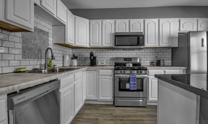 Front Park House | Brand New upper unit Buffalo NY