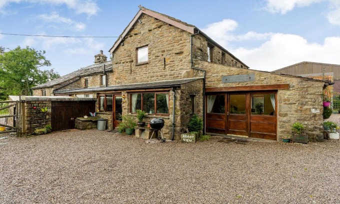 Sedbergh House | Brant View