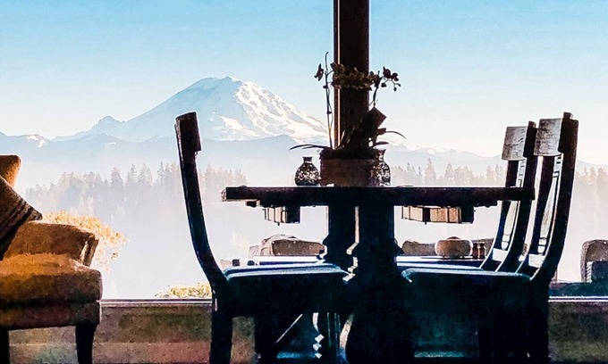 Auburn House | Breathtaking Mt Rainier & Mountain Views, Whole House - Hot Tub/Pool Table