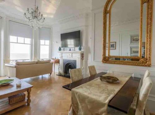 Cliftonville Apartment | Breathtaking Walpole Sea Views