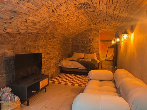 Brecon Apartment | Brecon serviced apartments- Kian Perrott Properties