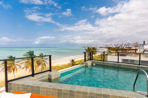 Jardim Oceania Apartment | Breeze Residence#202 - Seafront by Carpediem