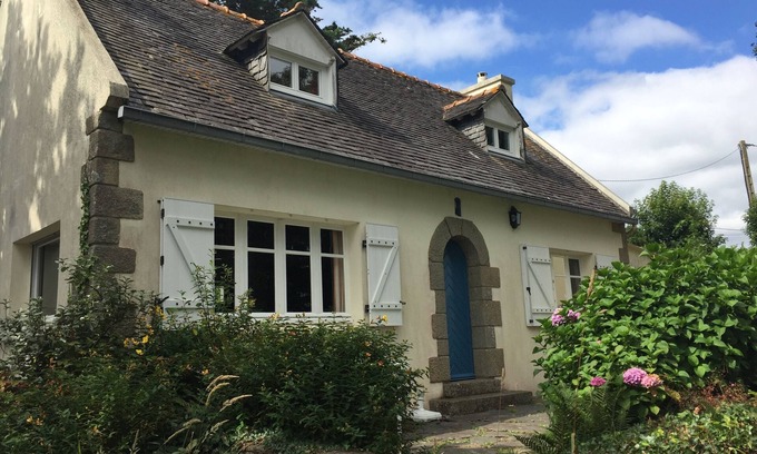 Plonevez-Porzay House | Breton house, not overlooked, near beach and coastal paths. Calmed Down.