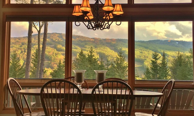 Bretton Woods House | Bretton Woods 3 br/3ba condo. Stunning views & close to Mt. Washington Hotel.