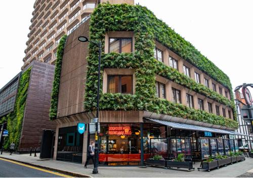 Manchester City Centre Hotel | BrewDog DogHouse Manchester