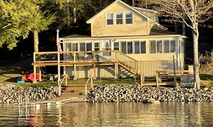 Orrington Cottage | Brewer Lake 3 bed/1.5 bath Waterfront Cottage