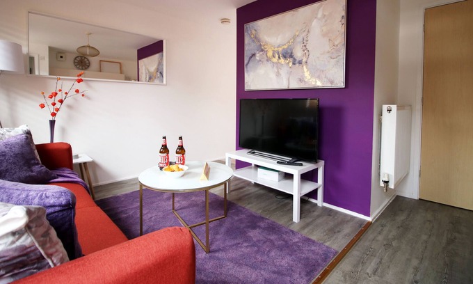 Newport Apartment | Bridge View Studio by Tŷ SA