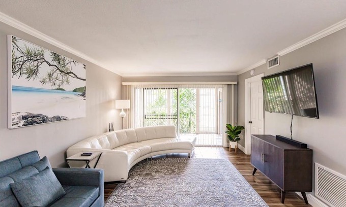 Gulf Gate Estates Apartment | Bright 2 bedroom 2 bath condo with pool