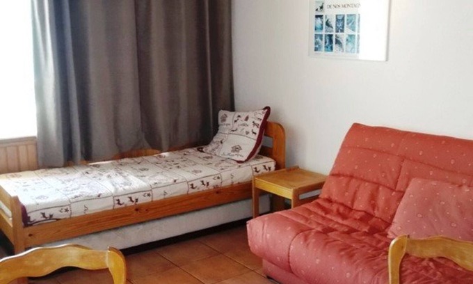 Orcieres-Merlette Apartment | Bright and Cozy Studio for 6, Heart of Orcières Merlette – Close to Ski Slopes and Sports Center