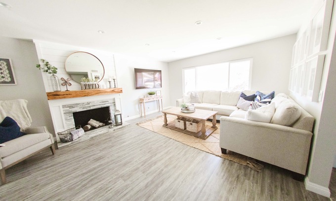 Anaheim Hills House | Bright and Fresh 5 bedroom Home