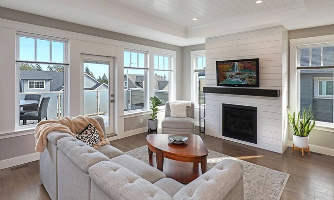 Courtenay House | Bright and gorgeous house close to Mt Washington and Crown Isle