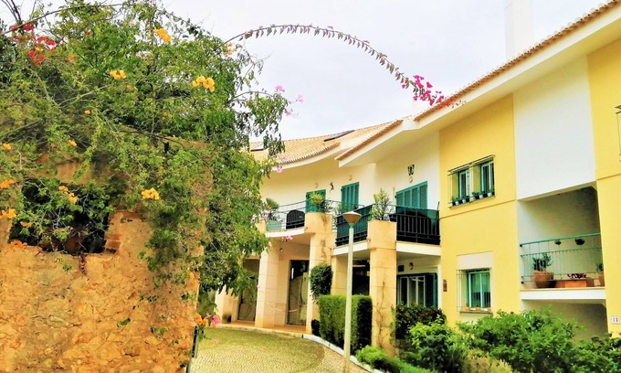 Ferragudo Apartment | Bright apartment at the top of the village near beaches, golf&city 2 Double Beds