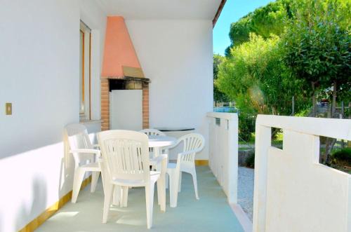 Bibione Lido dei Pini Apartment | Bright apartment with garden
