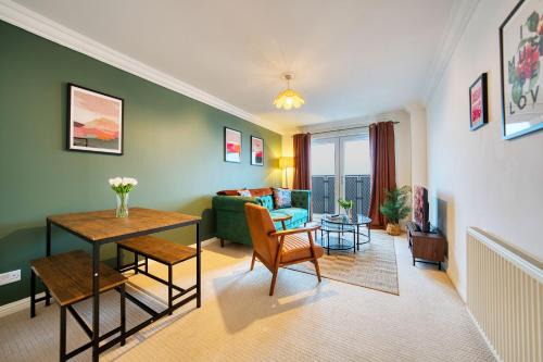 North Glasgow Apartment | Bright Central 2 Bedroom Apartment