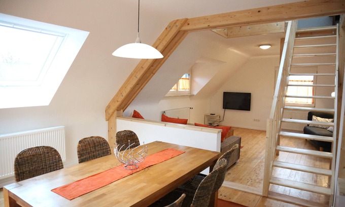 Eppelheim Apartment | Bright, centrally located, comfortable maisonette