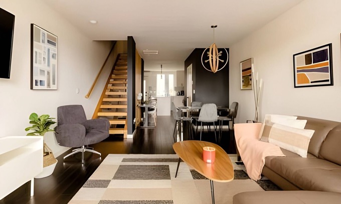 West Queen Anne House | Bright & Clean 3br Queen Anne Townhouse | Sophari
