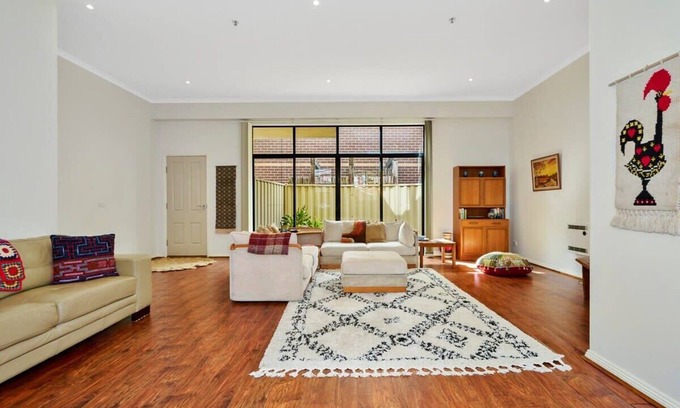 Footscray House | Bright & Eclectic Home - Footscray, VIC