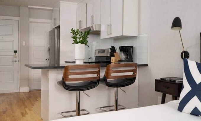 Milton Park Apartment | Bright & Modern Studio - Le Plateaunn