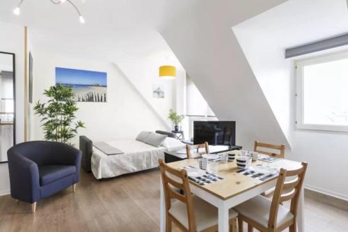 Parame Apartment | Bright nest in Saint-Malo - 6 min from the beach