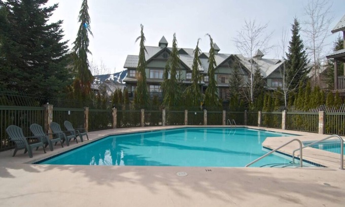 Whistler Cay Estates House | Bright Two Storey Corner Townhouse at North Star