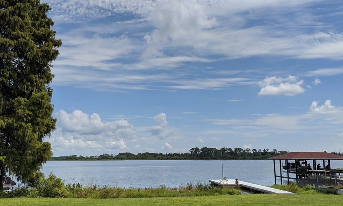 Winter Haven House | Bright Waterfront Home on Winter Haven's Lake Jessie