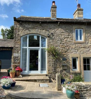 Lothersdale House | Brigstone Stable - charming peaceful cottage