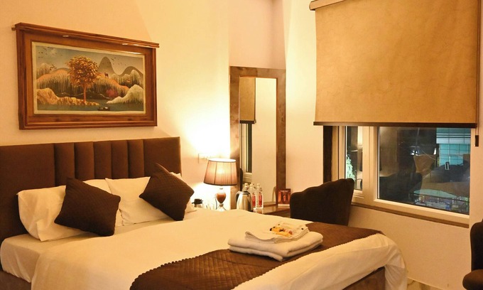 Varanasi Hotel | Brij Inn