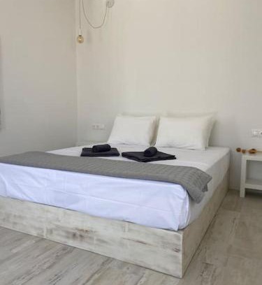 Aroniadika Apartment | Brizo - TCupStudios