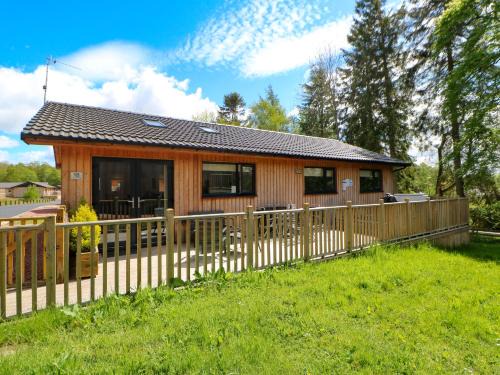 Otterburn House | Broken-Sky Lodge