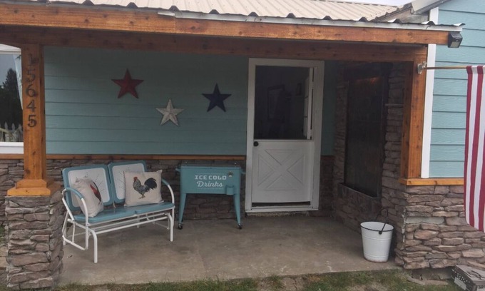 Harbor Other | Brookings Little Farm - Entire Home
