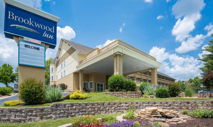 Branson Hotel | Brookwood Inn Branson
